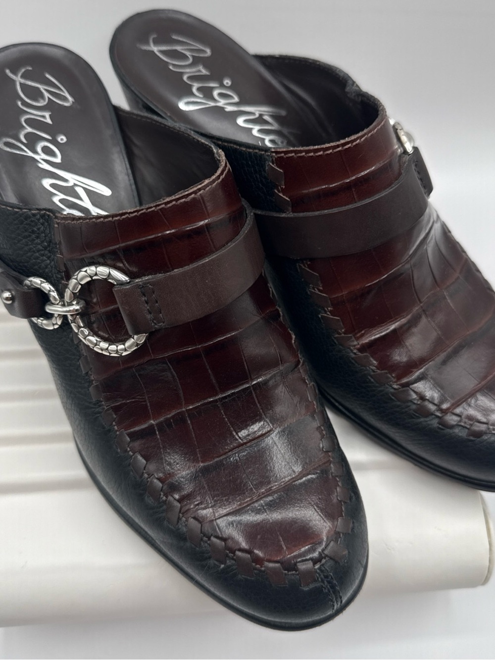 Brighton Brown and Black Croc-Embossed Leather Slip-Ons for women 8.5